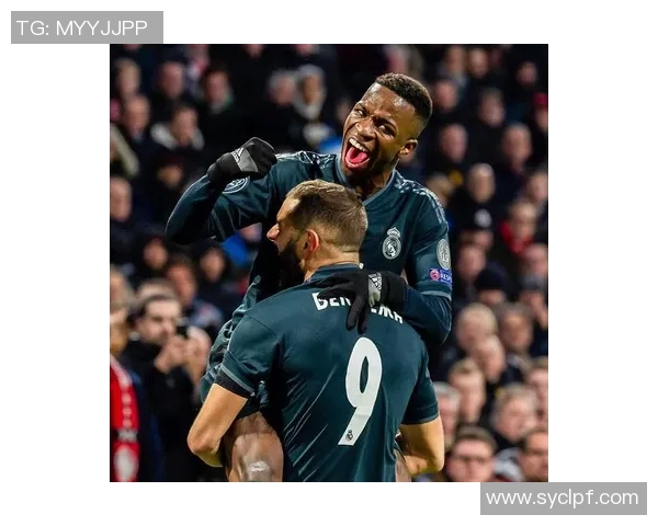 昔日队友情缘化作对手争锋维尼修斯与老友再度狭路相逢